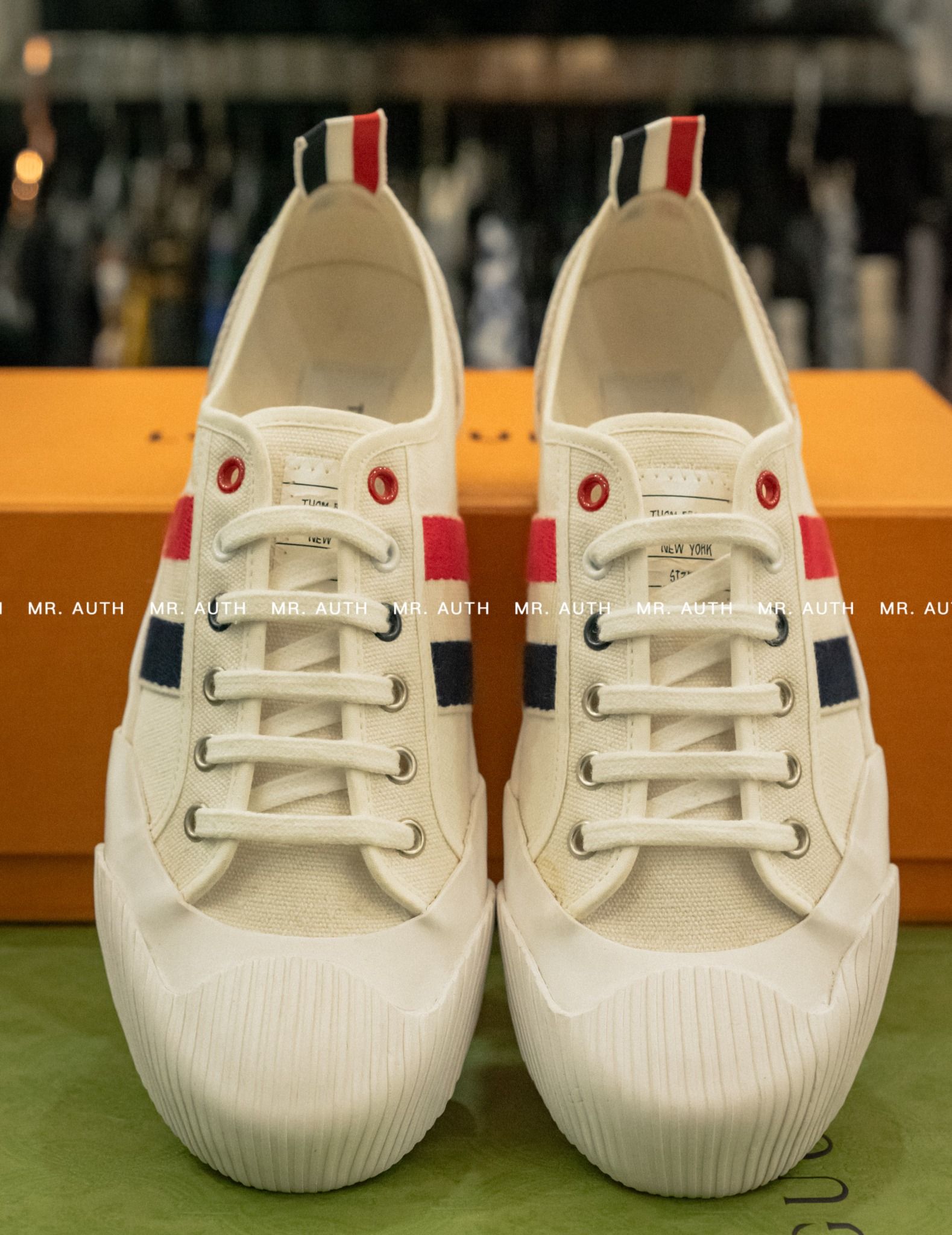 Thom Browne Sneaker