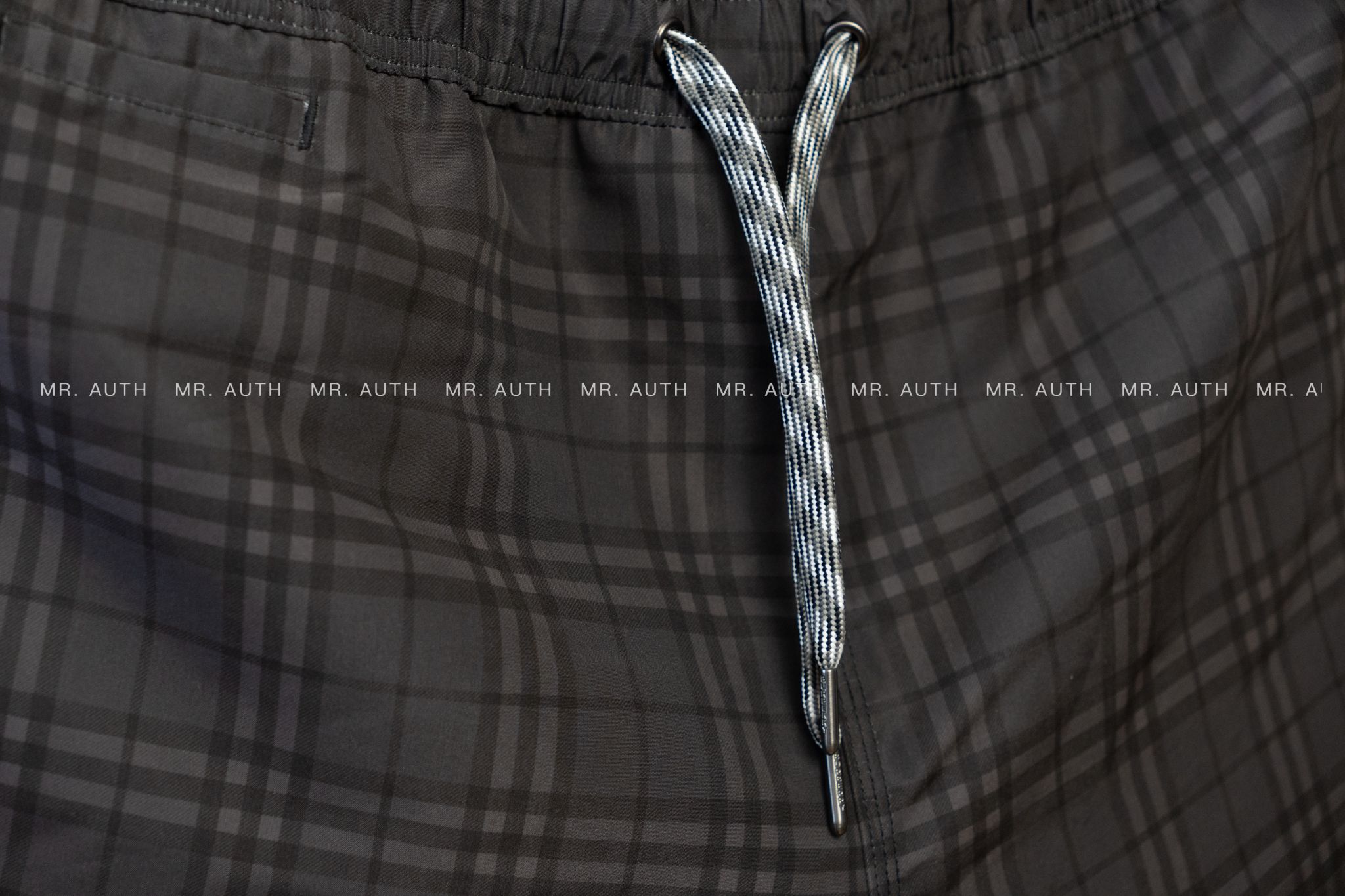 Quần Burberry Martin Checked Swim Short.