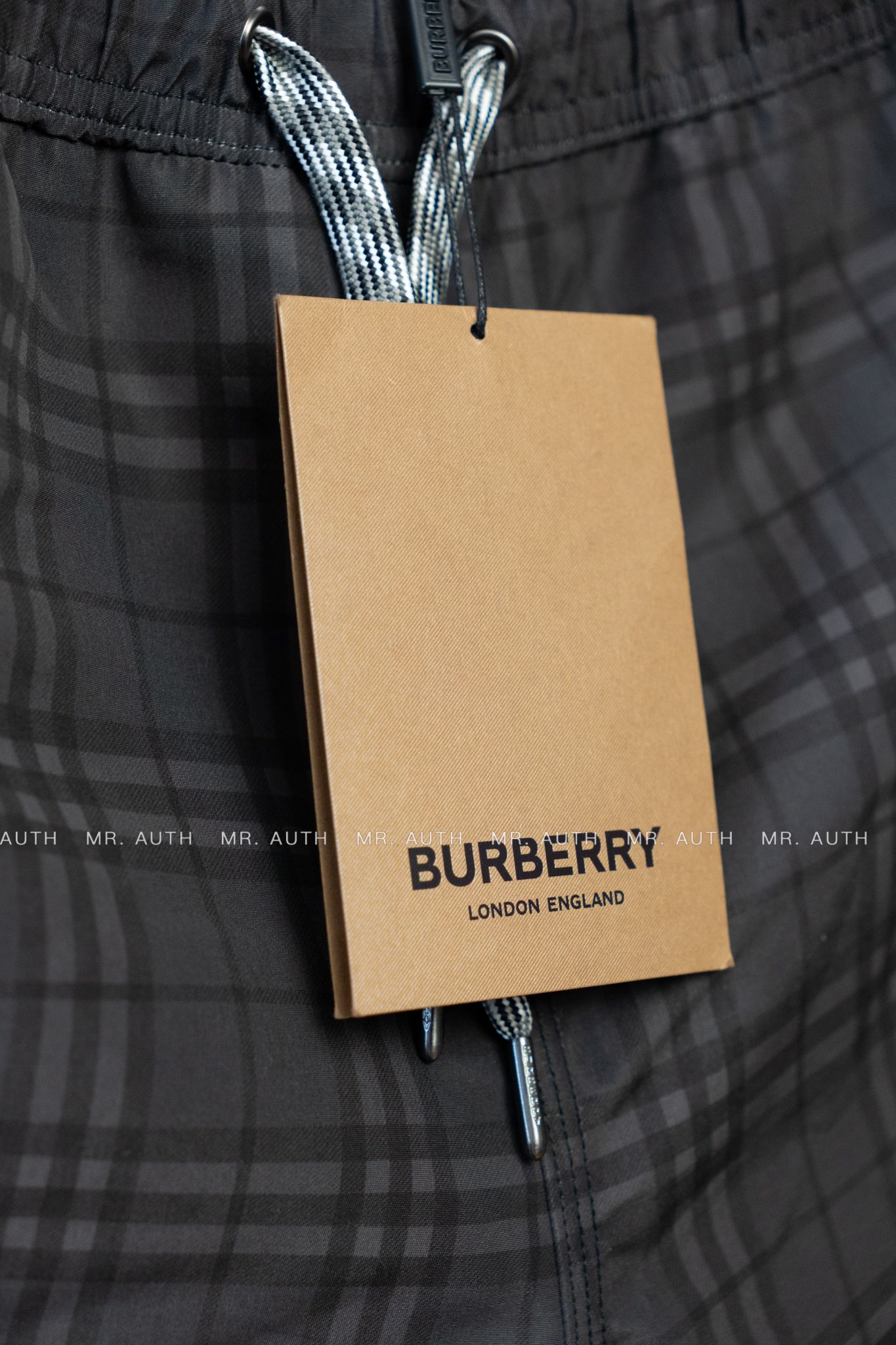 Quần Burberry Martin Checked Swim Short.