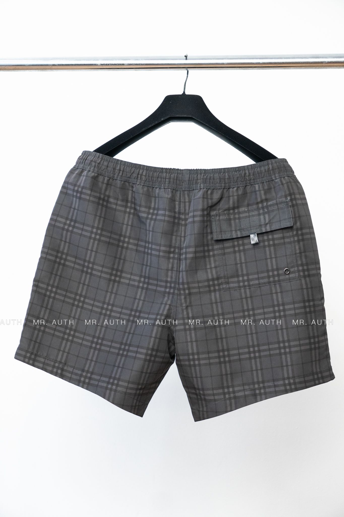 Quần Burberry Martin Checked Swim Short.