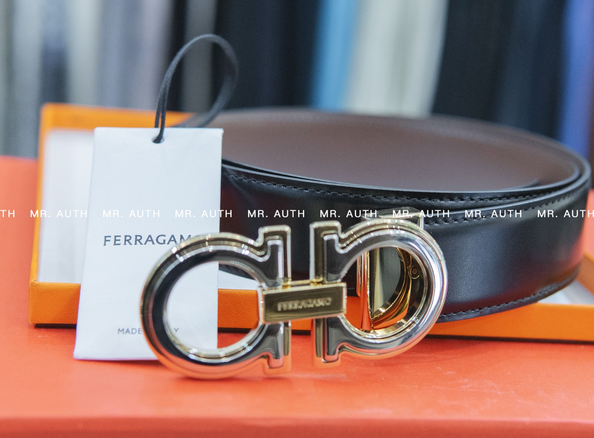 Salvatore Ferragamo Adjustable Gold Buckle Belt