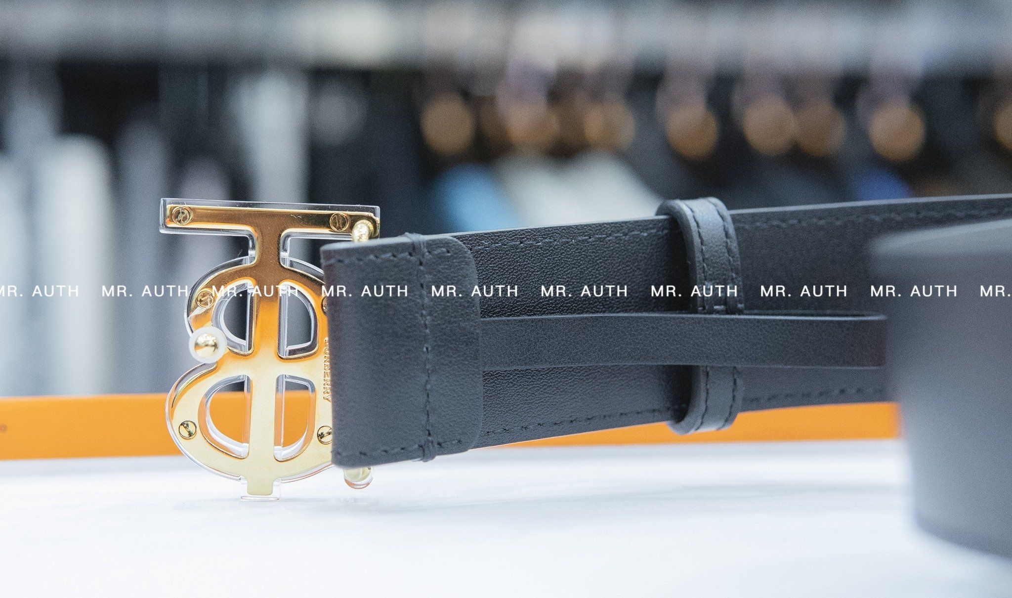 Burberry TB Leather Belt