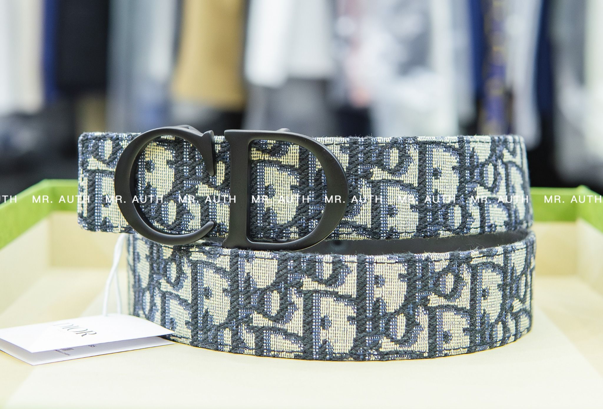 DIOR CD Belt Buckle & Reversible Belt Strap