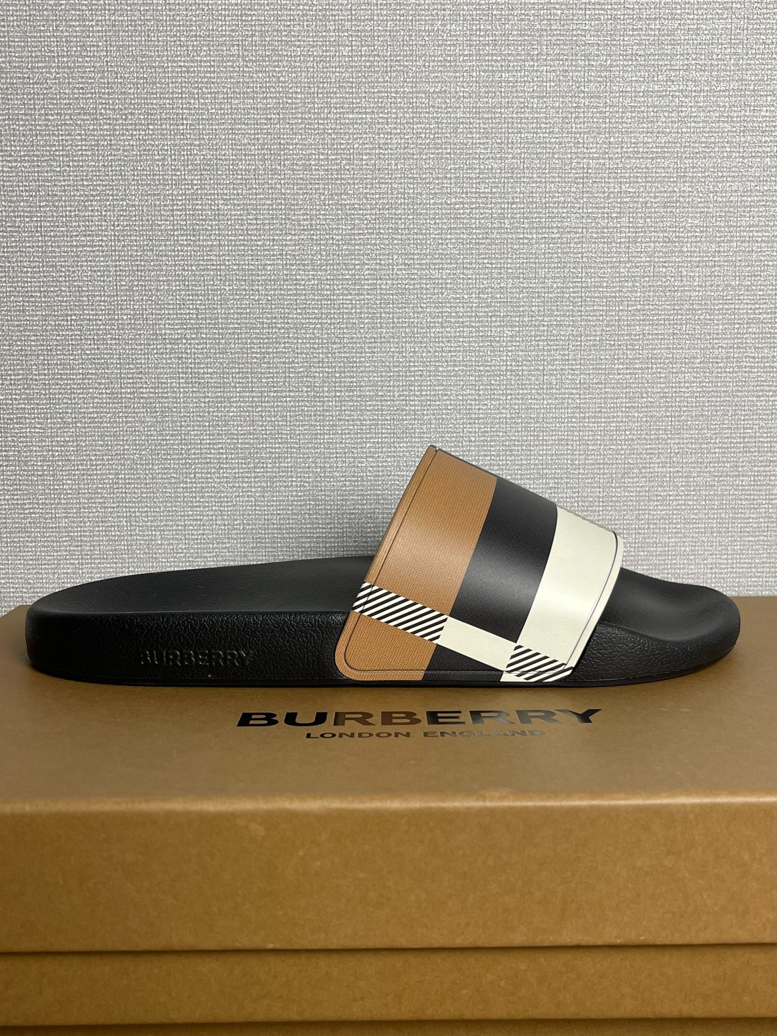 Dép Burberry Furley Checked Slides