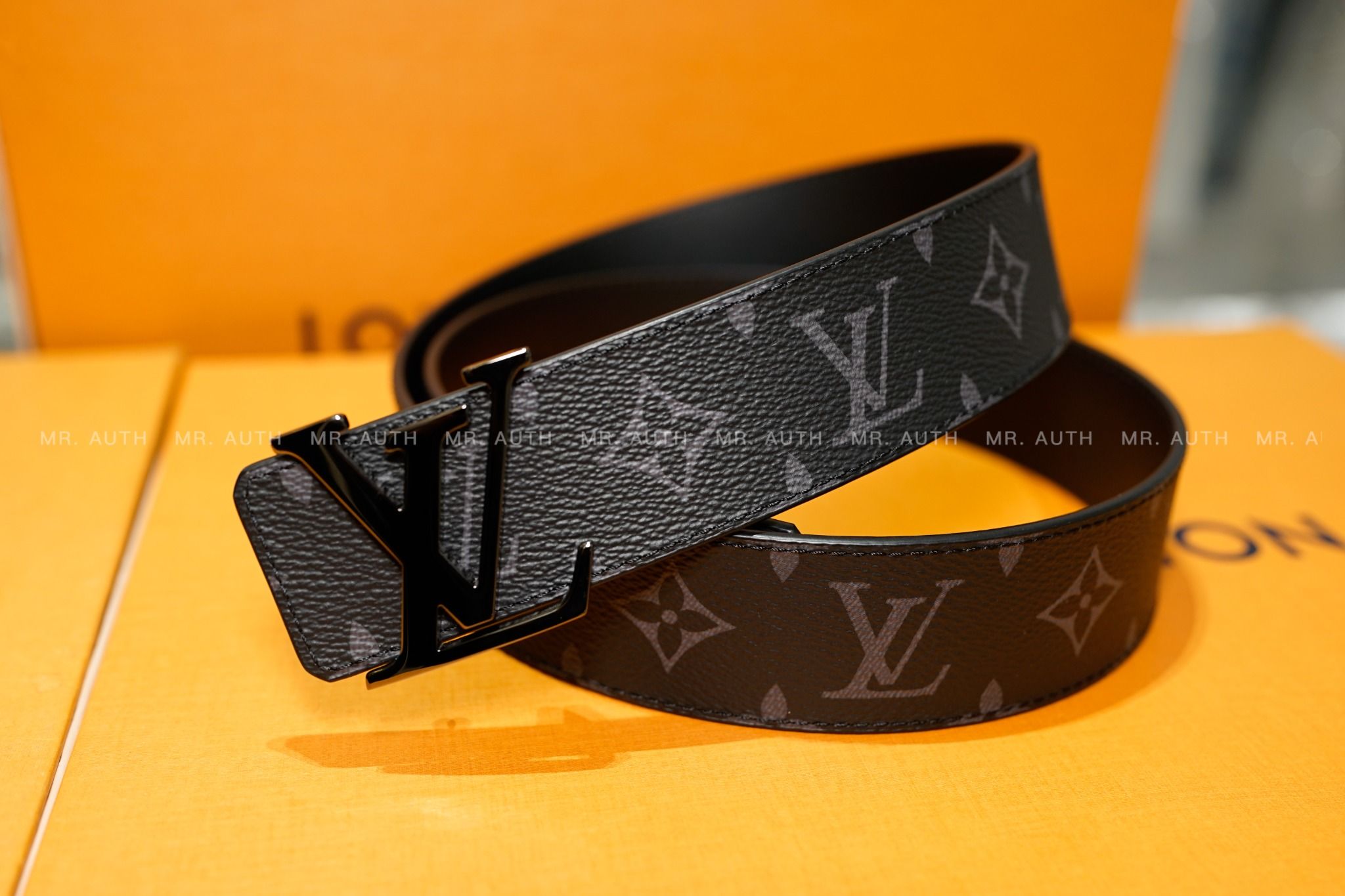 Louis Vuitton LV Initials 40mm Reversible Belt.