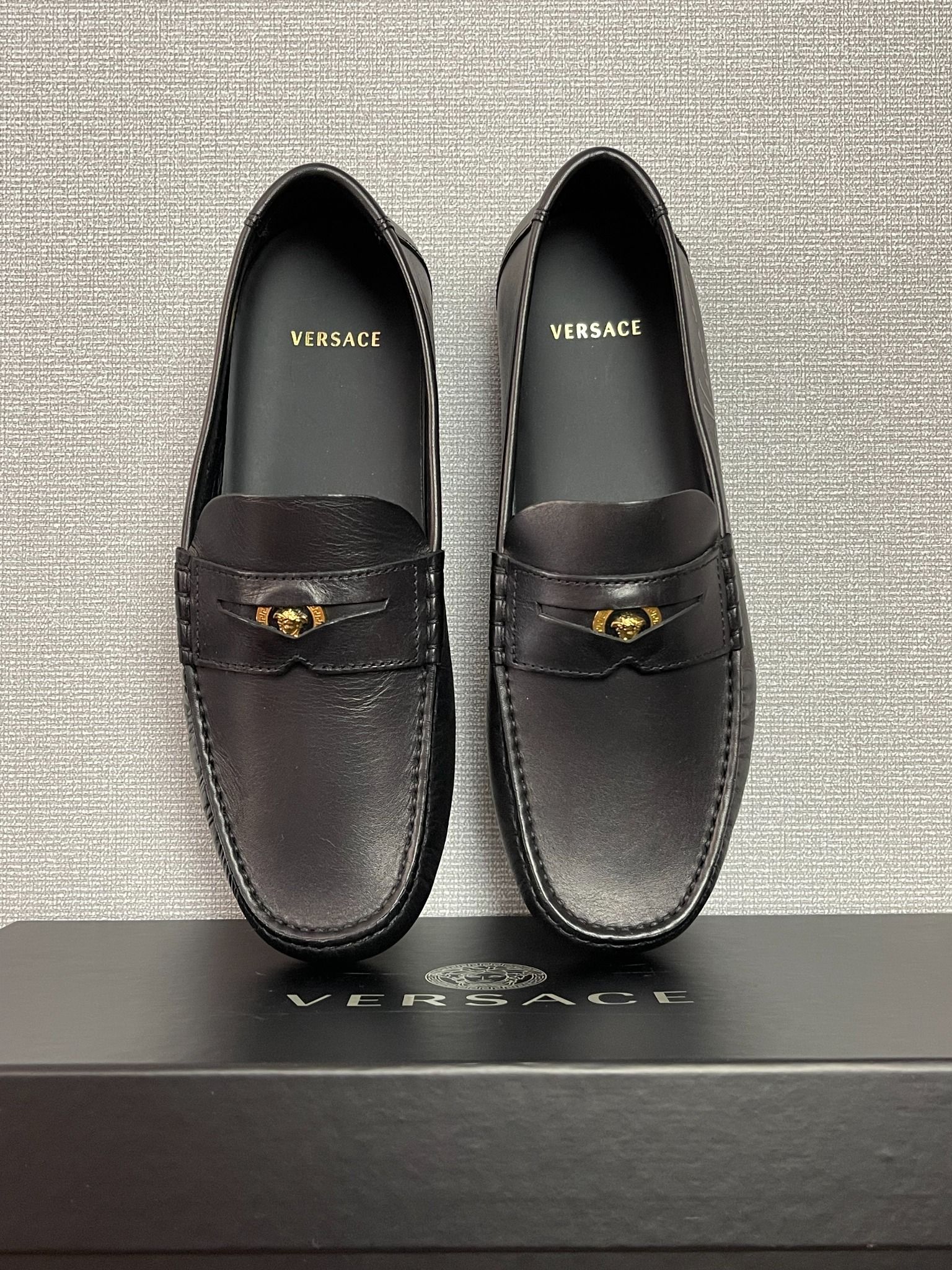 Giày Versace Greca Medusa Mocassin.