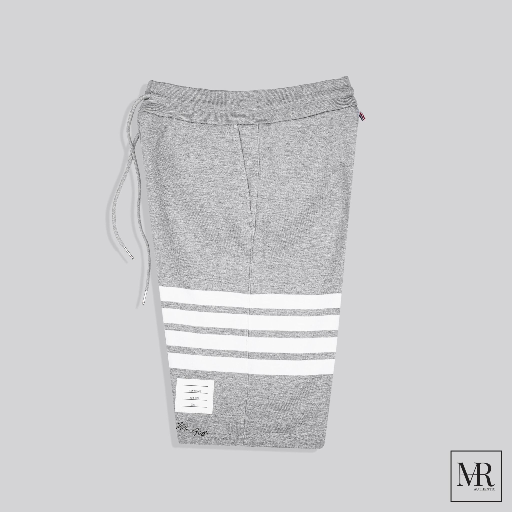 Quần Thom Browne Medium Plain Weave Suiting 4-Bar Shorts.