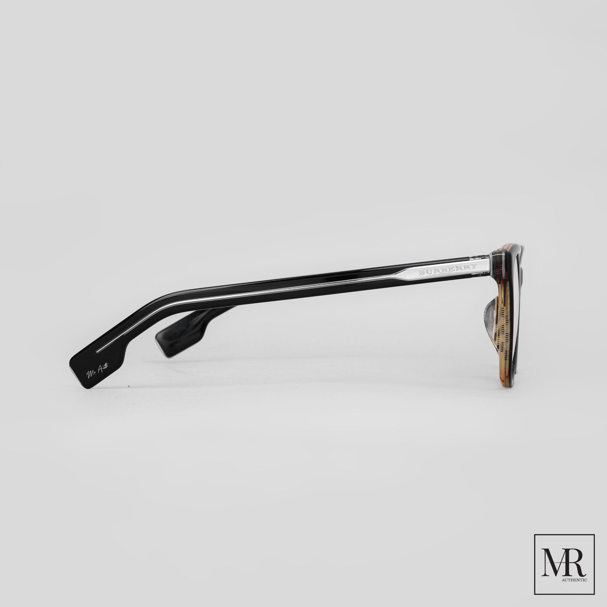 Gọng kính Burberry Glasses.