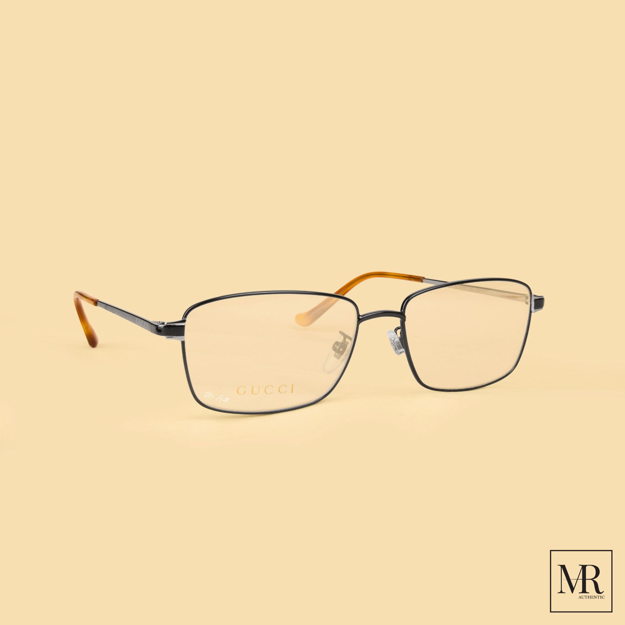 Gọng kính Gucci Glasses.