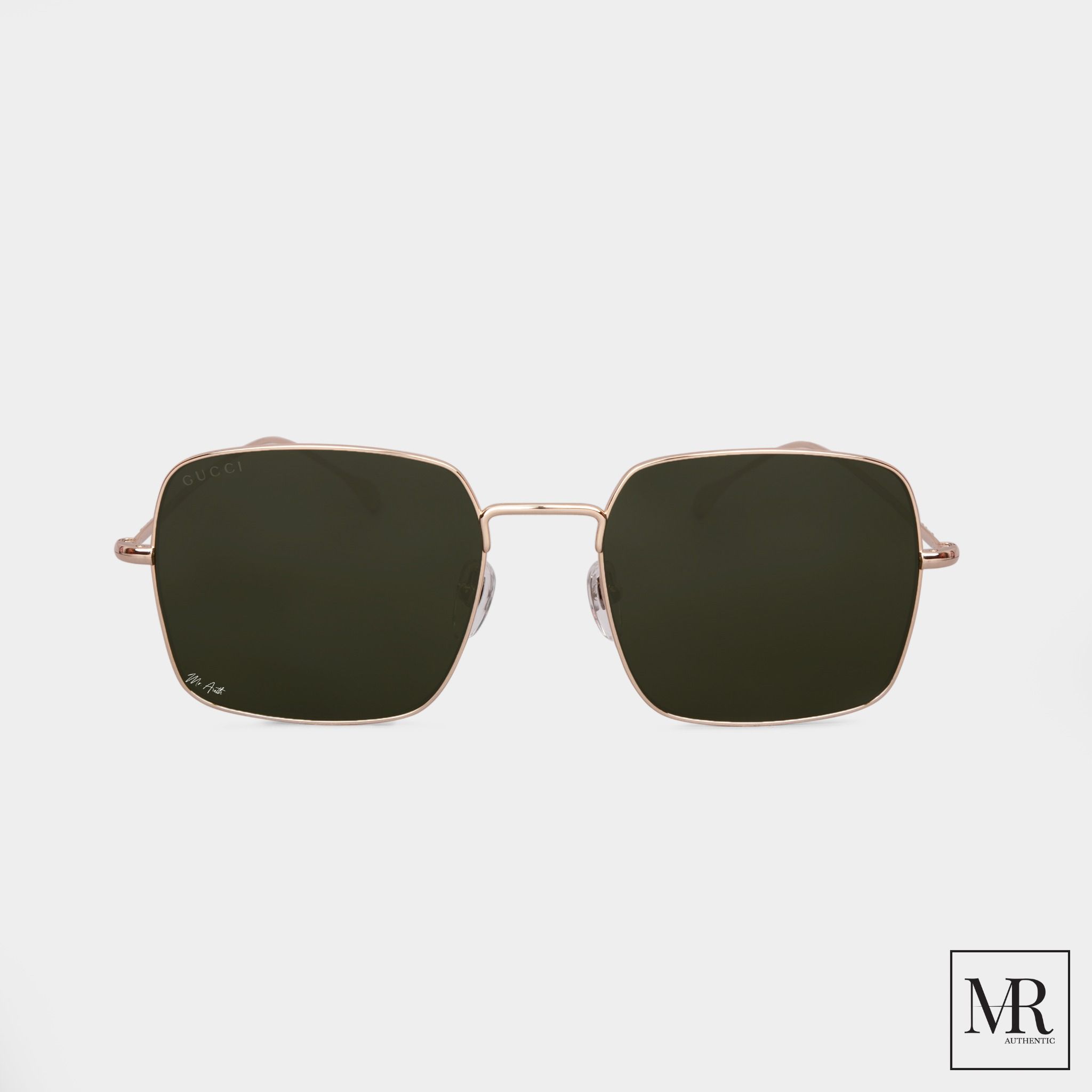 Kính mát Gucci Sunglasses.