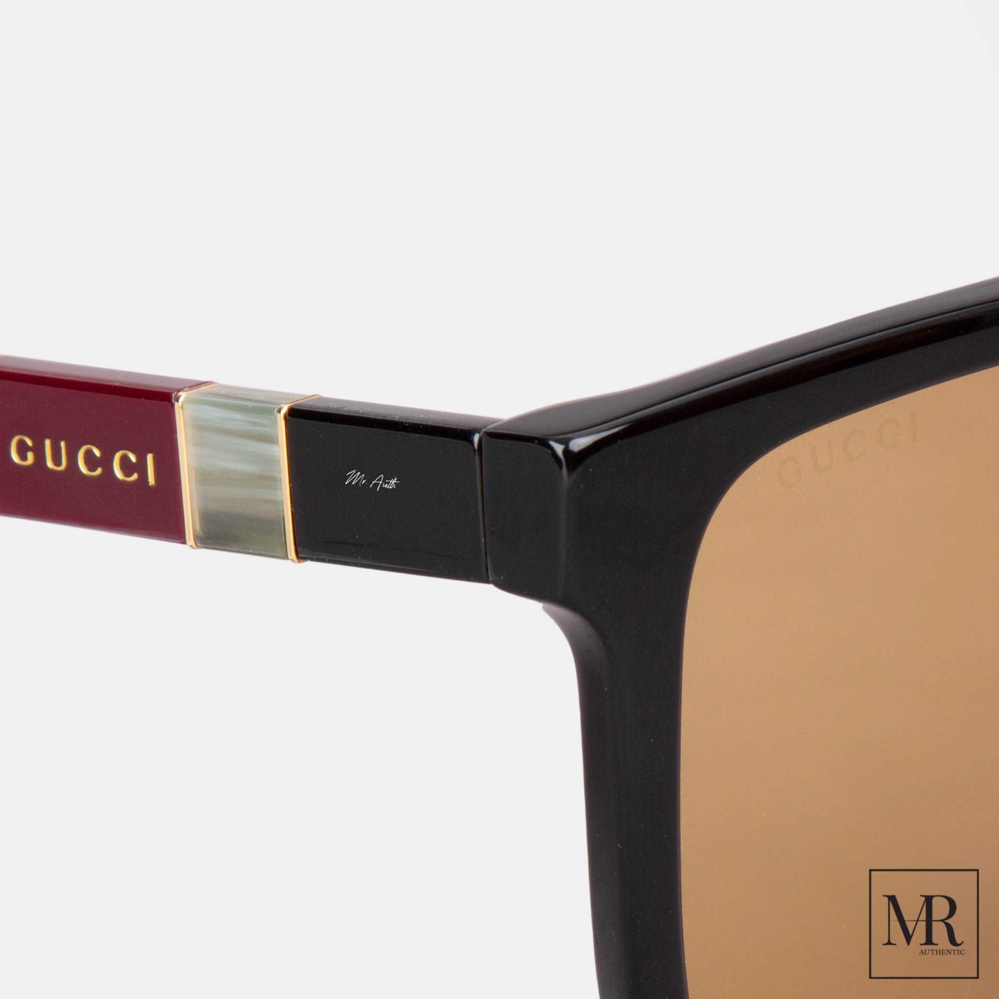 Kính mát Gucci Sunglasses.