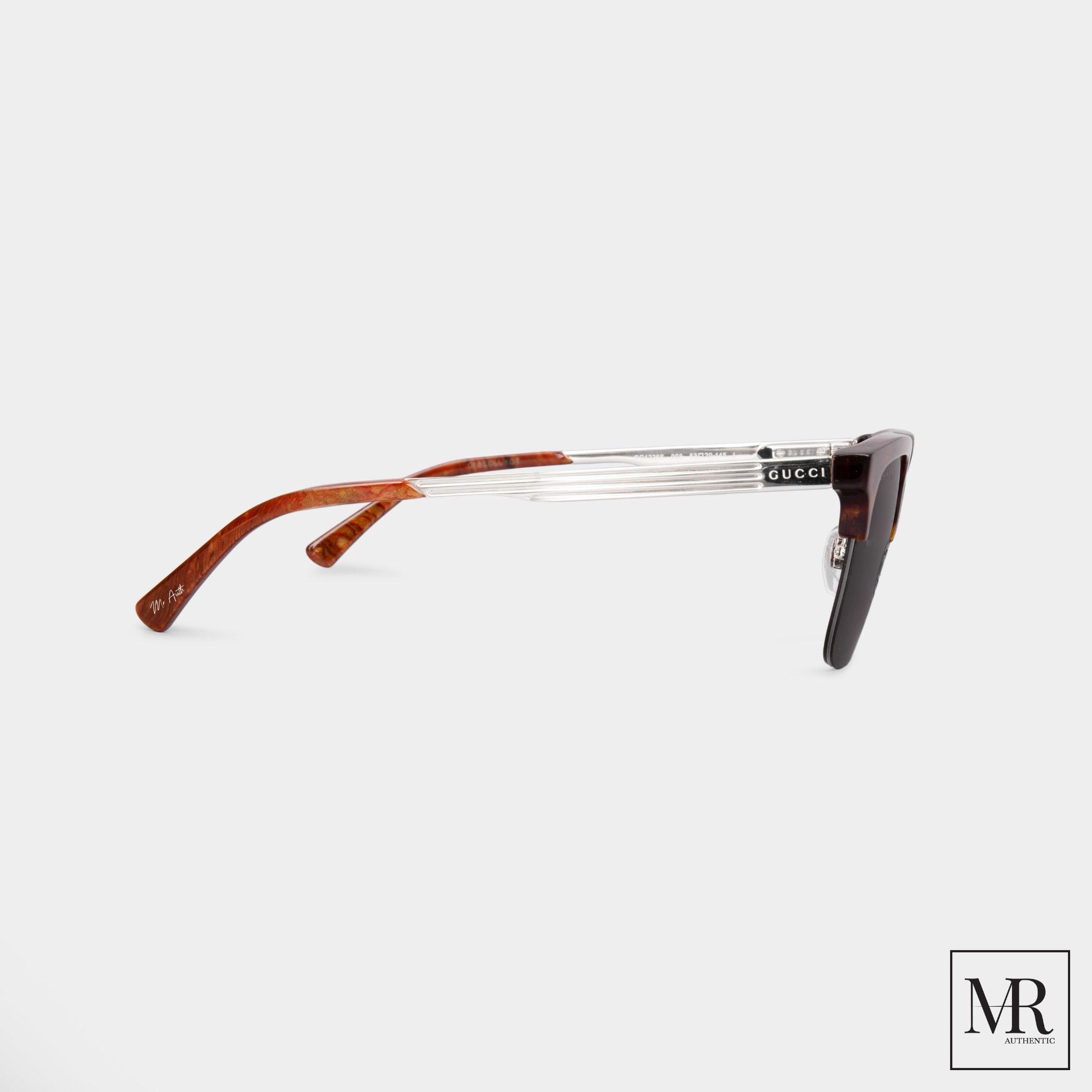 Kính mát Gucci Sunglasses.