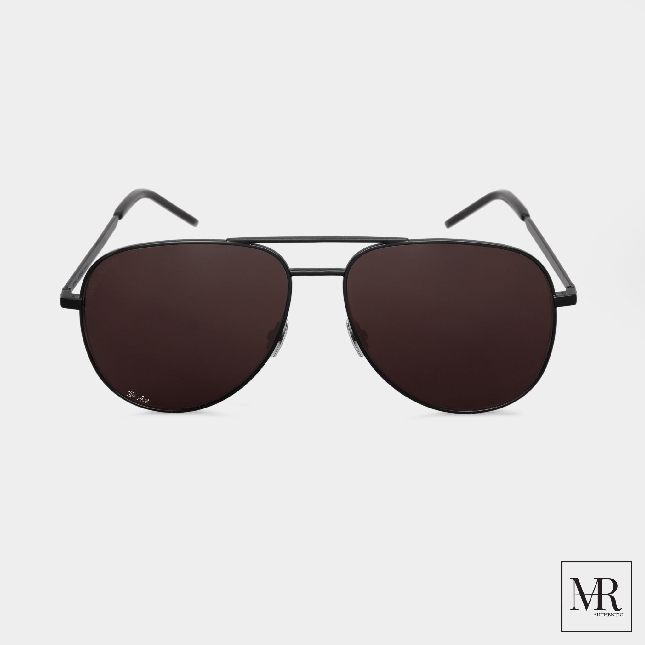 Kính mát Saint Laurent Sunglasses.