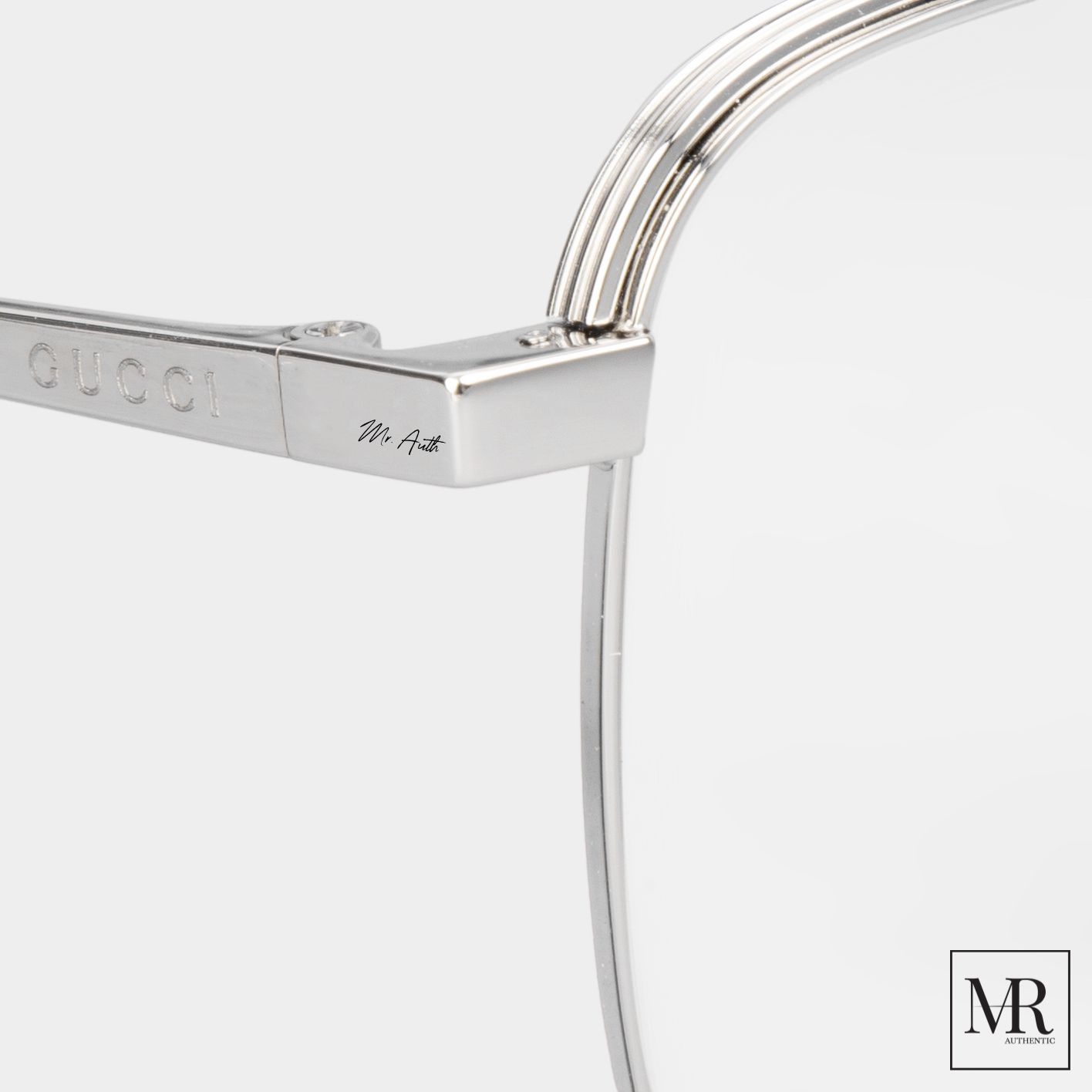 Gọng kính Gucci Glasses.