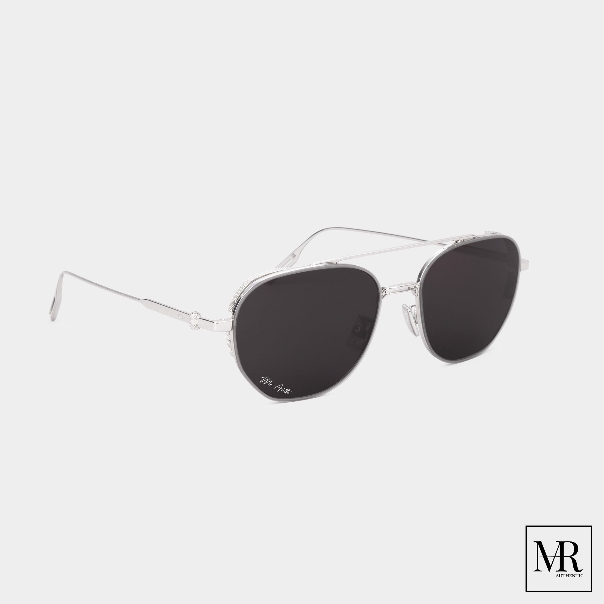 Kính mát Dior Sunglasses.