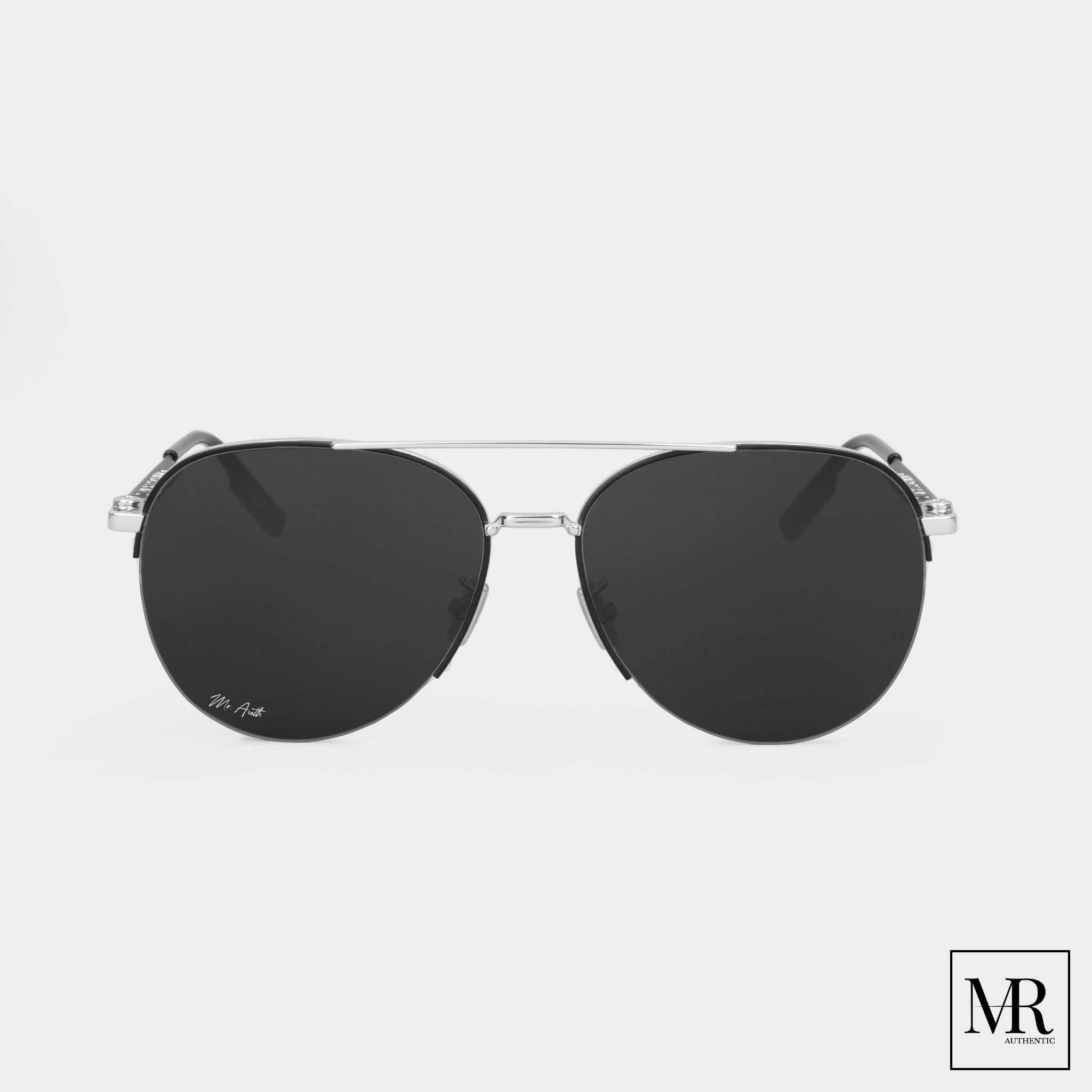 Kính mát Dior Sunglasses.