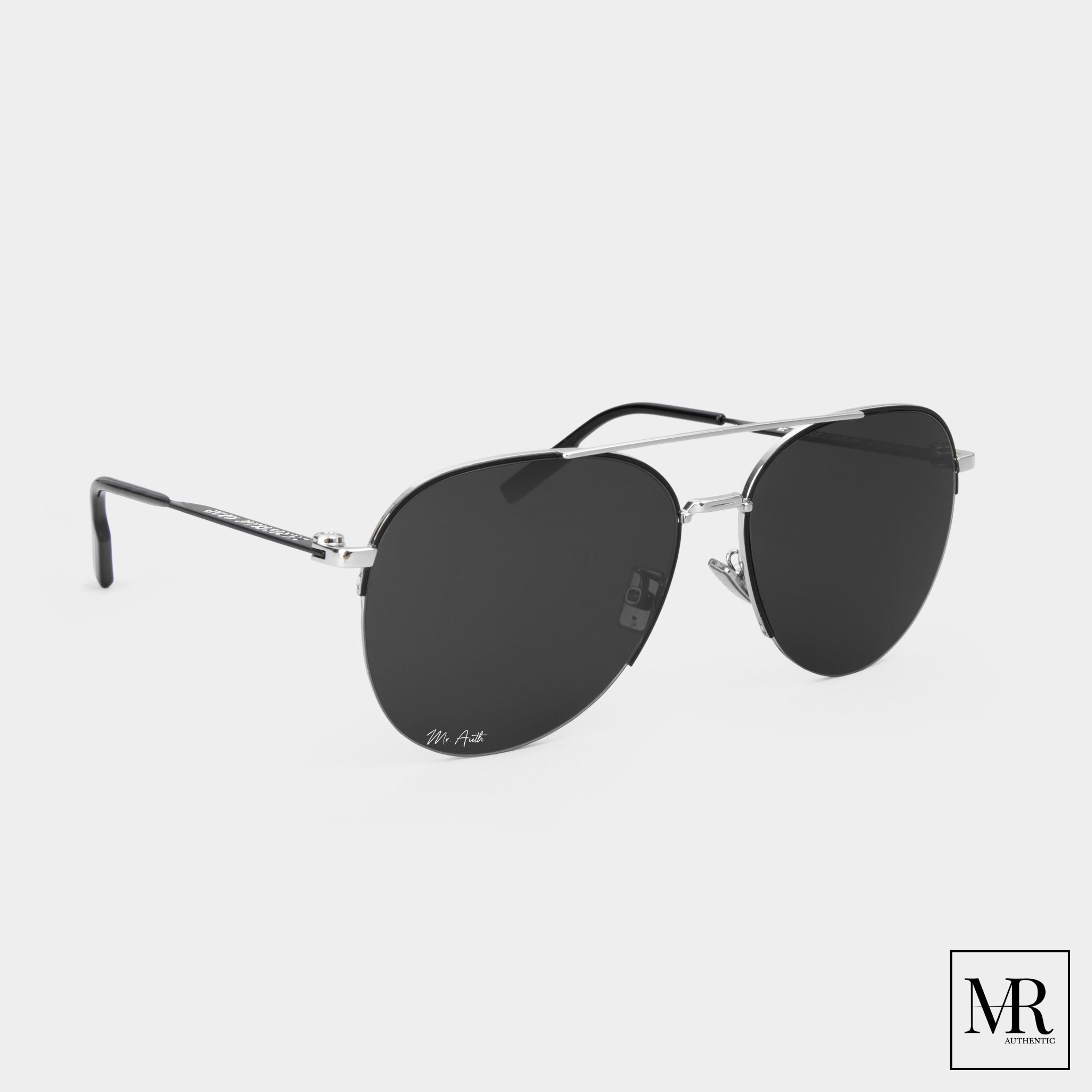 Kính mát Dior Sunglasses.