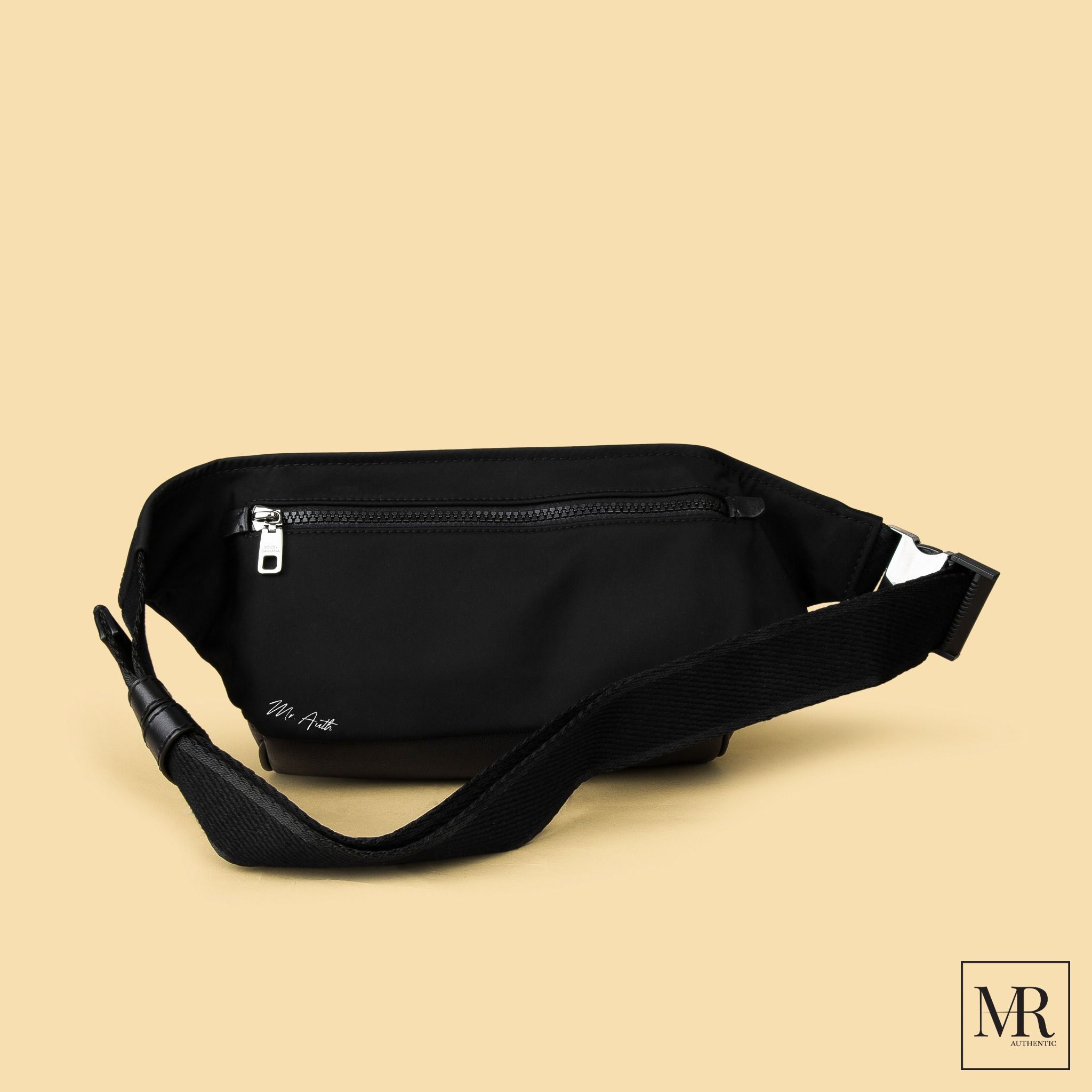 Túi Dolce & Gabbana Grainy Calfskin Belt Bag.
