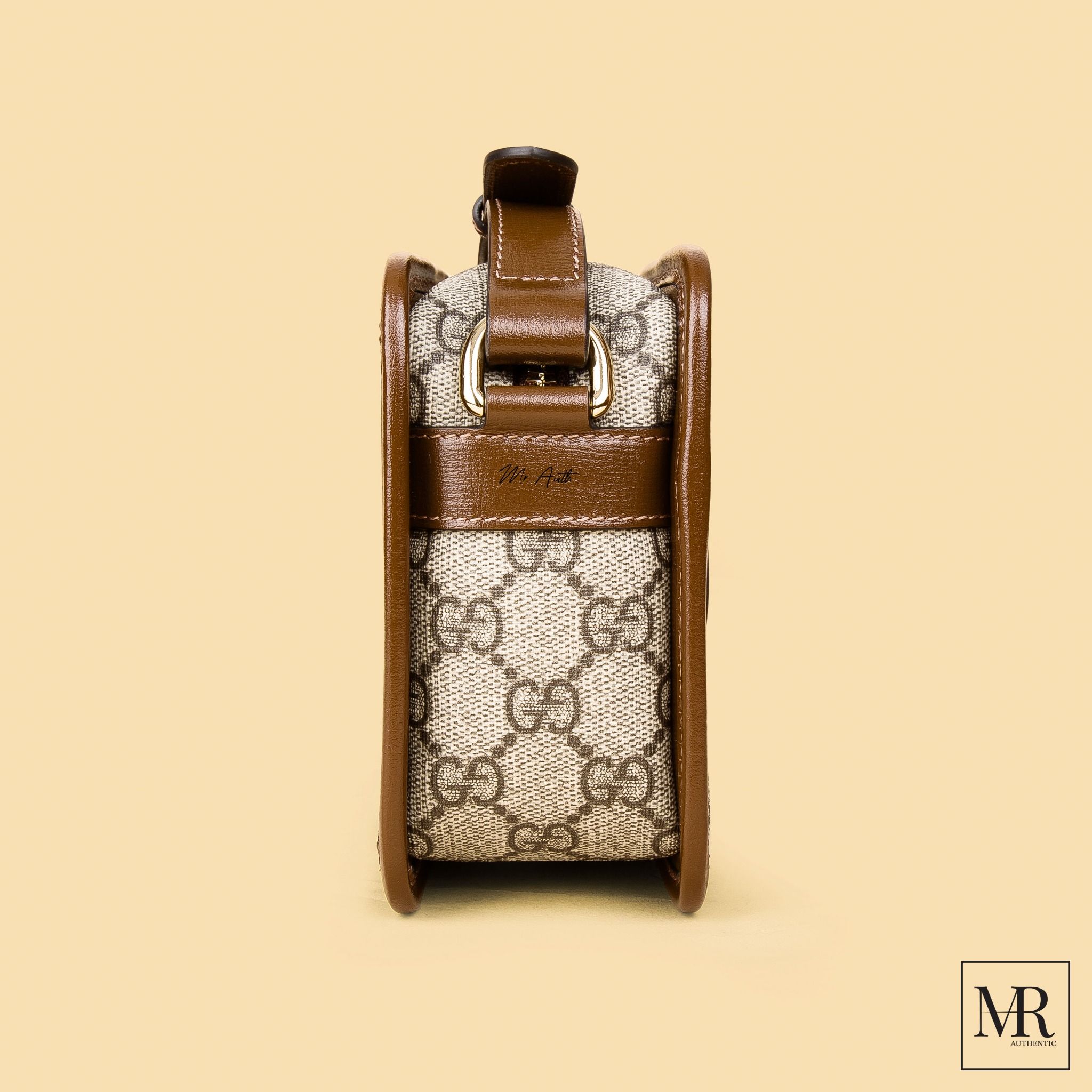 Túi Gucci GG Logo Coated Canvas Cross Body Bag.