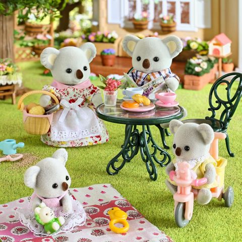  Đồ chơi búp bê Calico Critters Outback Koala Family Set 