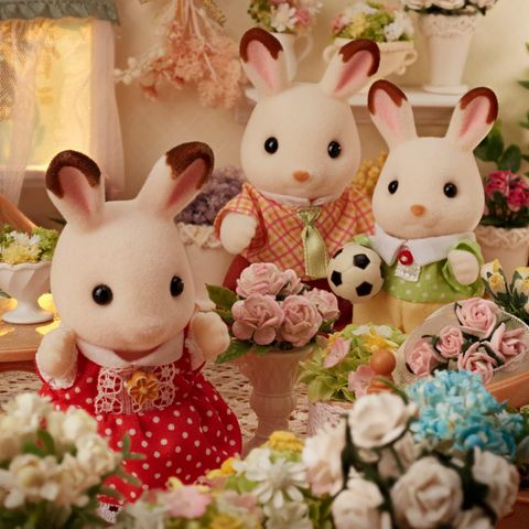  Đồ chơi búp bê gia đình thỏ Calico Critters Hopscotch Rabbit Family 