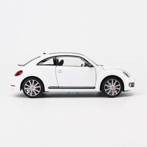  Mô hình oto Volkswagen New Beetle 2012 Welly tỷ lệ 1/18 