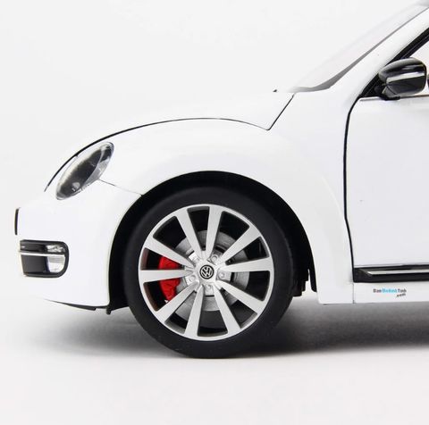  Mô hình oto Volkswagen New Beetle 2012 Welly tỷ lệ 1/18 