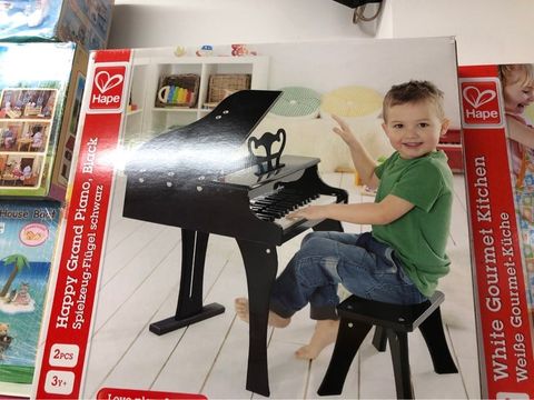  Đàn Piano Màu đen HAPE E0320A 