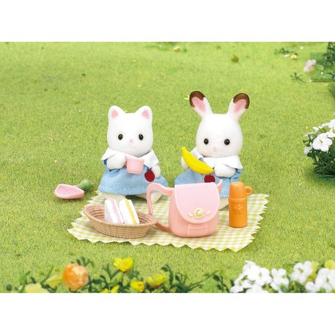  Đồ chơi búp bê thỏ Sylvanian Families Nursery Picnic Set 