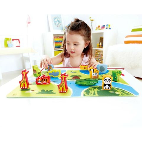  Bộ vườn thú Hape E1021A On Safari Play Set 