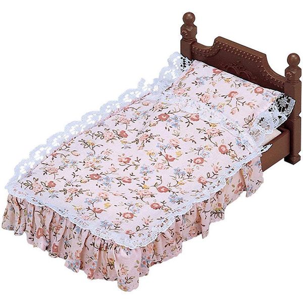 Chiếc giường kiểu cổ điển Classic Antique Bed