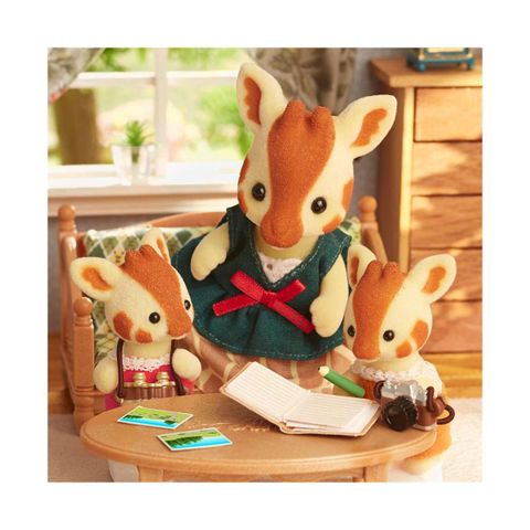  Gia đình hươu đồ chơi trẻ em Sylvanian Families Highbranch Giraffe Family Calico Critters CC1977 