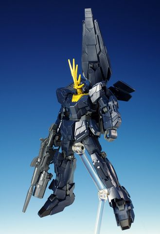  Lắp ráp Gundam Bandai HG Unicorn 02 Banshee Norm Plastic Model Kit 