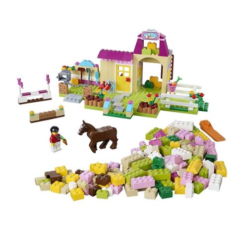  Xếp hình Lego Juniors 10674 Trang trại ngựa con 