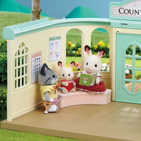  Phòng khám Bác sĩ Country Doctor Sylvanian Families 5096 