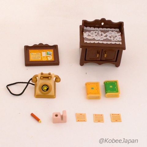  Sylvanian Families RETRO TELEPHONE SET Epoch Calico Critters.2 