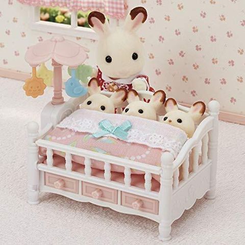  Đồ chơi Cũi em bé Sylvanian Families Calico Critters Merry Baby Crib 