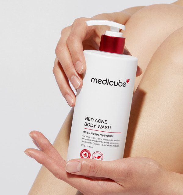 Sữa tắm cho da mụn RED ACNE BODY WASH 400ml