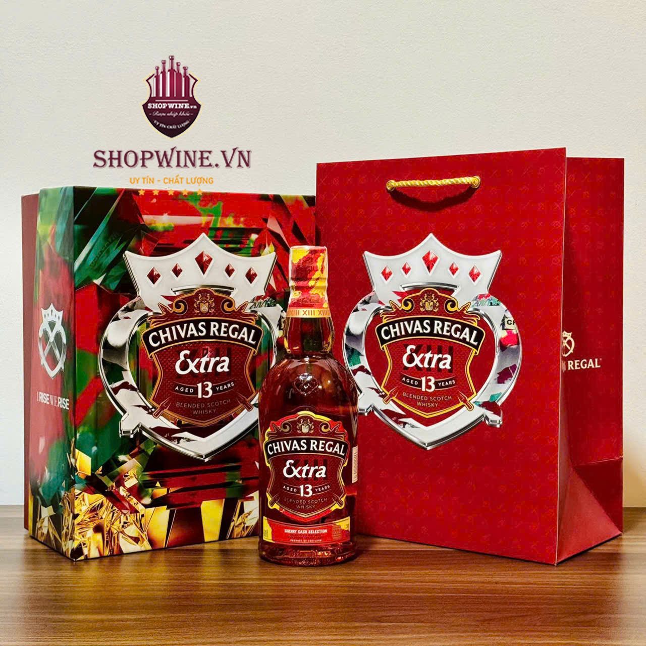 RƯỢU CHIVAS 13 NĂM HỘP QUÀ TẾT 2025