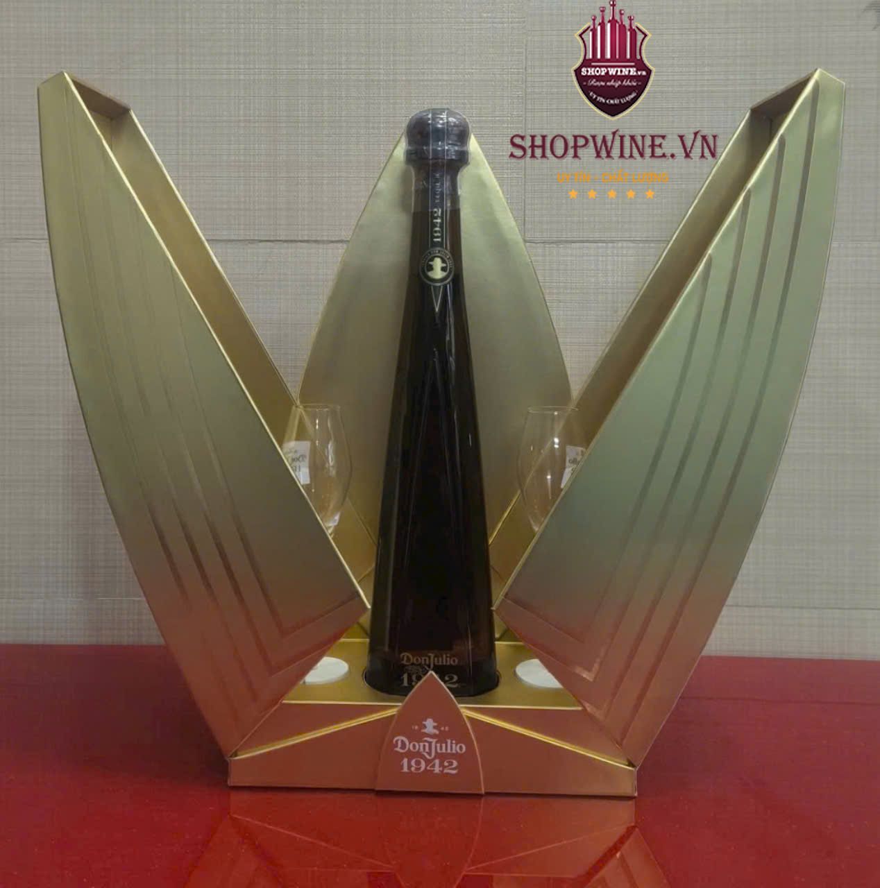 Rượu tequila DON JULIO 1942 hộp quà tết 2025
