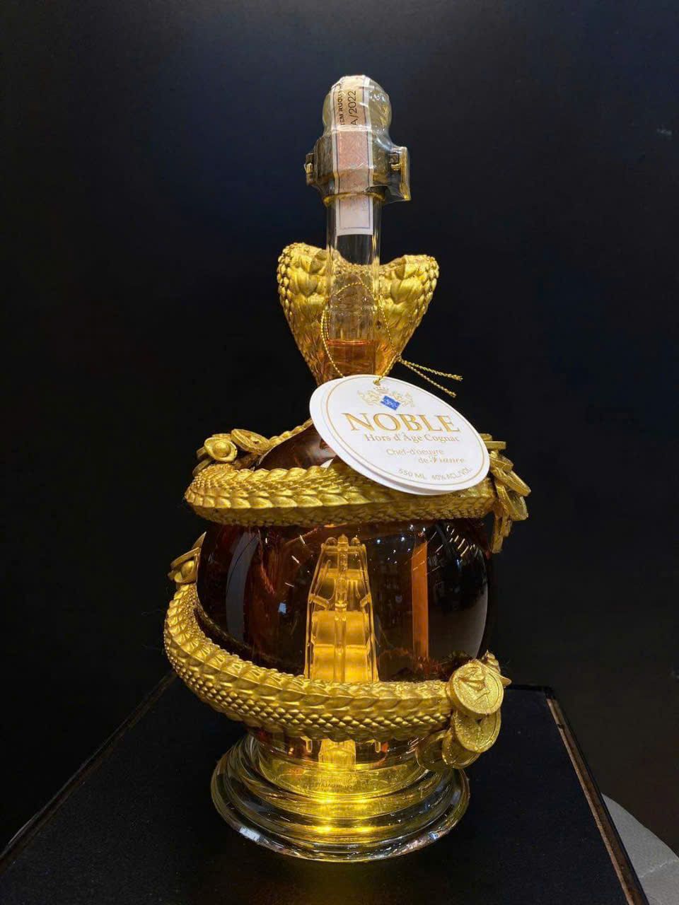 RƯỢU RẮN ÔM CHÂU 40% DUNG TÍCH 550ML