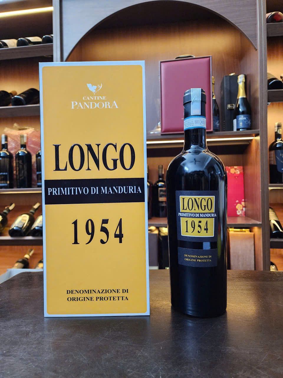 Rượu vang Longo Primitivo di Manduria 1954