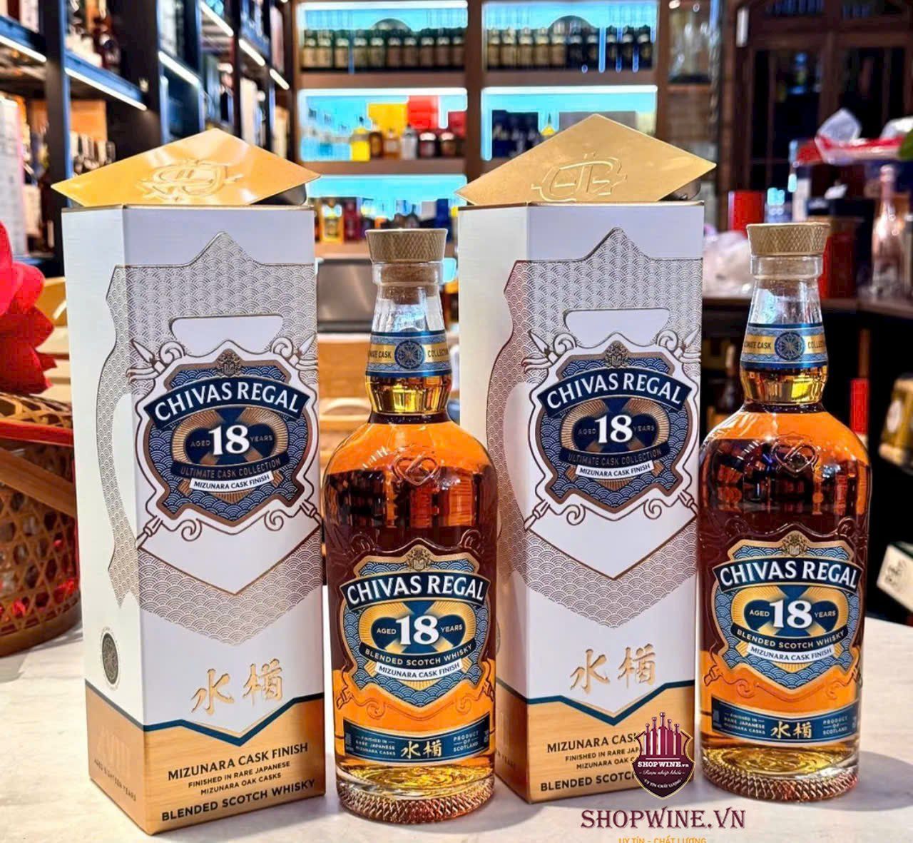 Rượu Chivas 18 Nhật Mizunara Cask Finish (Mẫu mới)