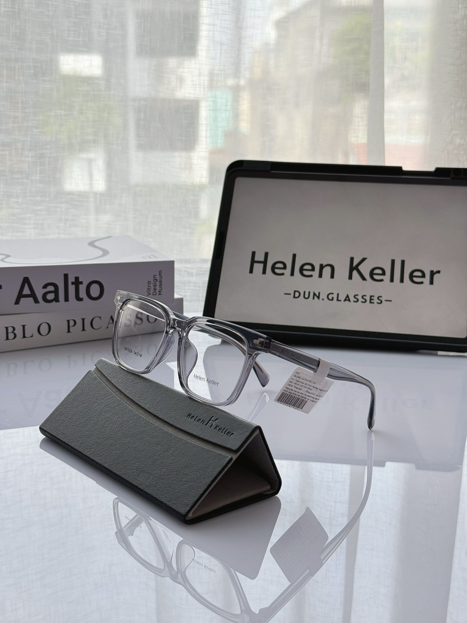 Mắt kính Helen Keller H87028