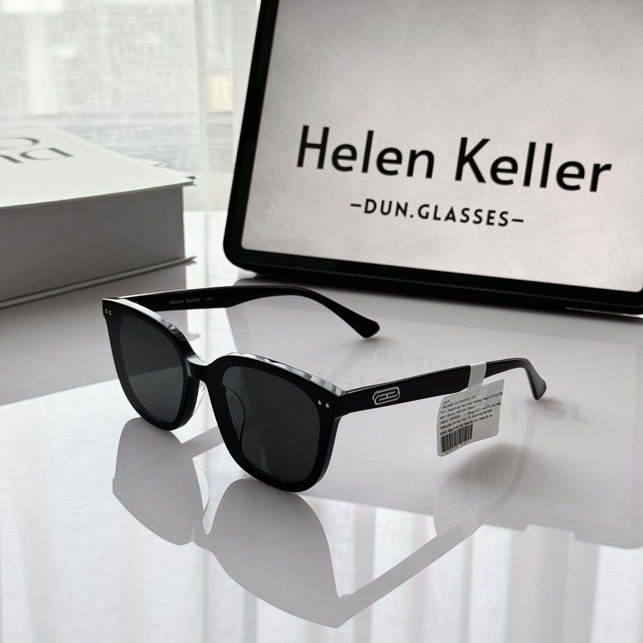 Kính mát Helen Keller H2603