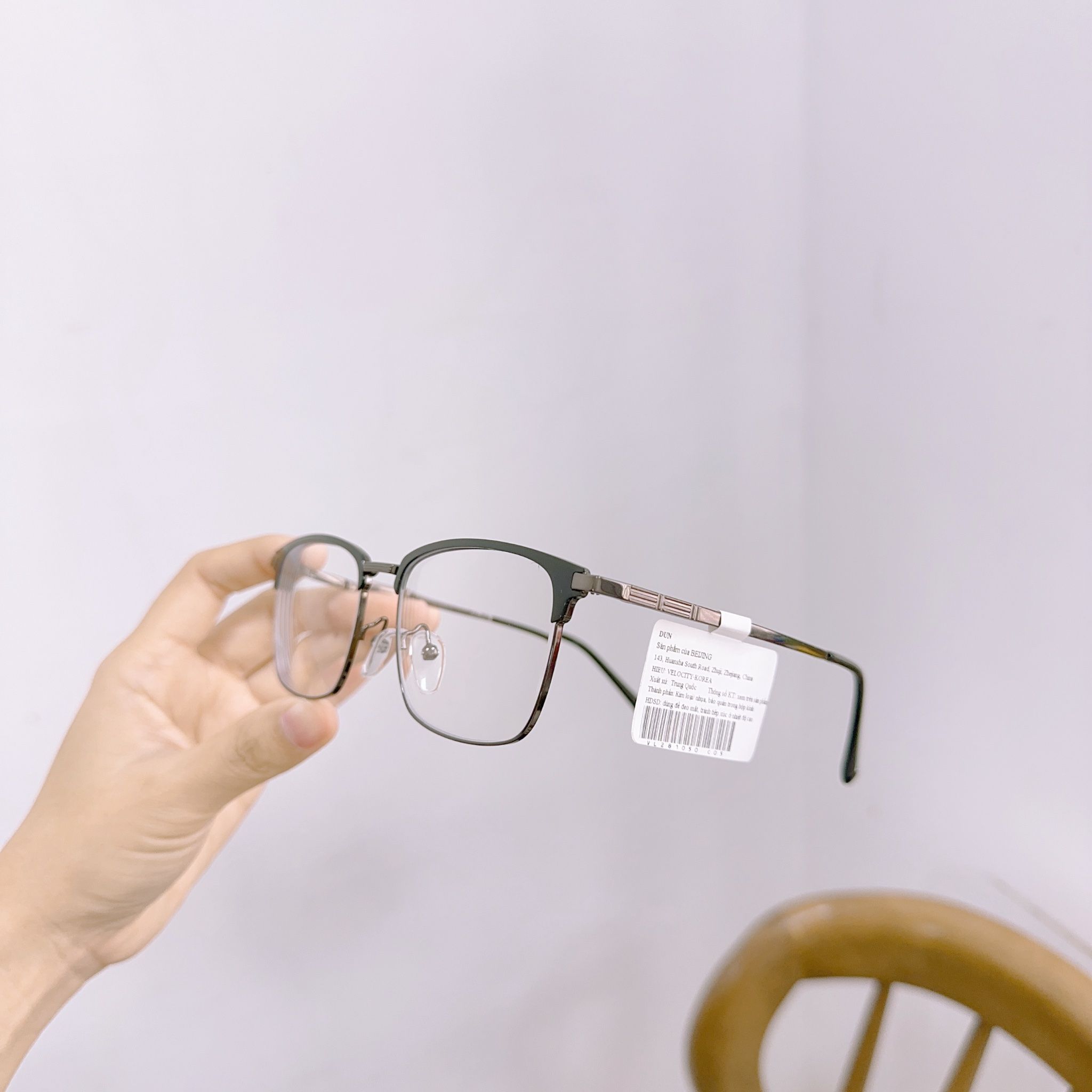 Mắt kính Velocity VL281050