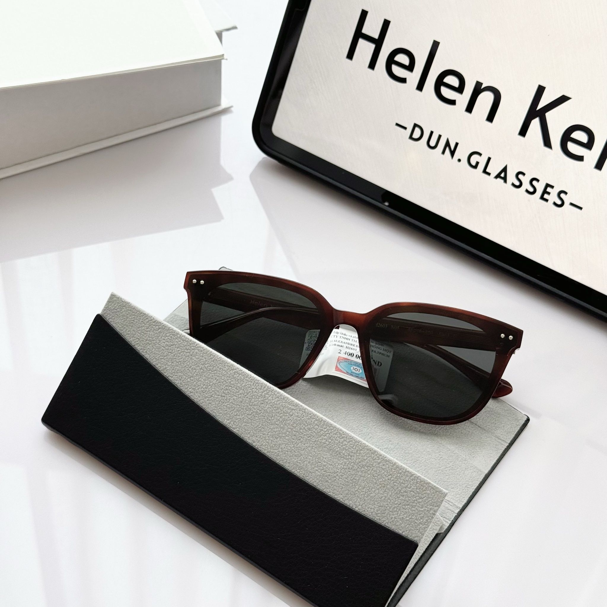 Kính mát Helen Keller H2603