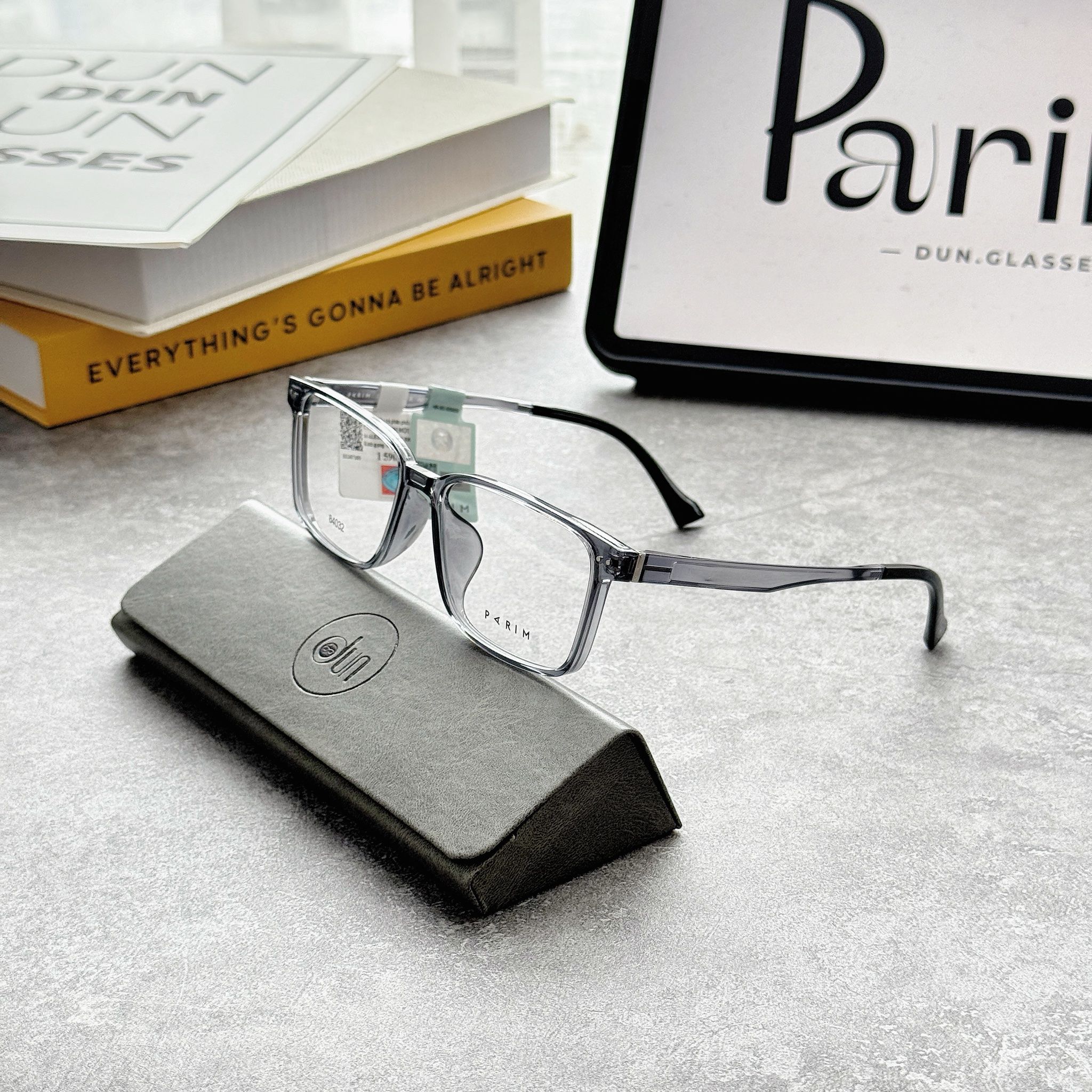 Mắt kính Parim 84032