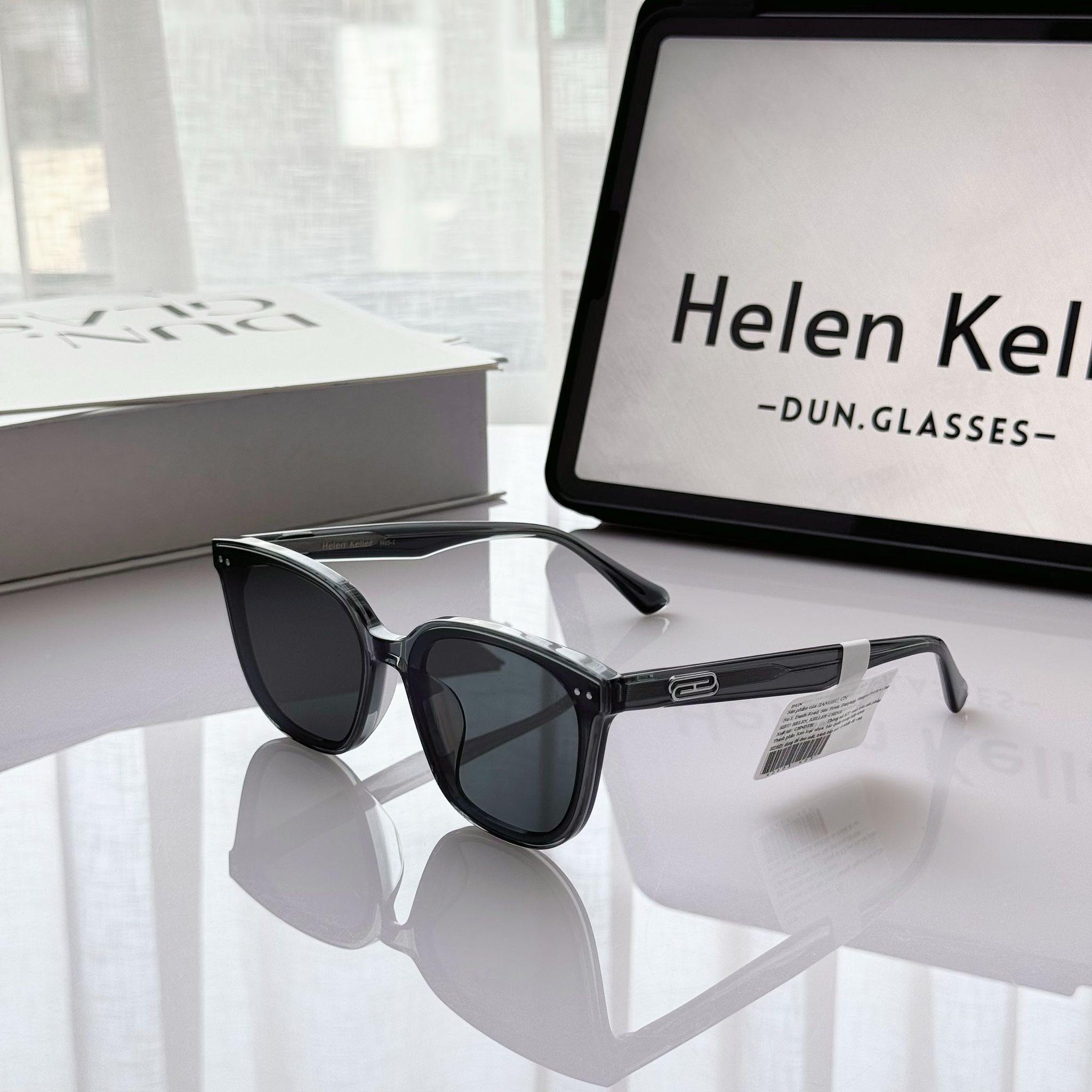 Kính mát Helen Keller H2603