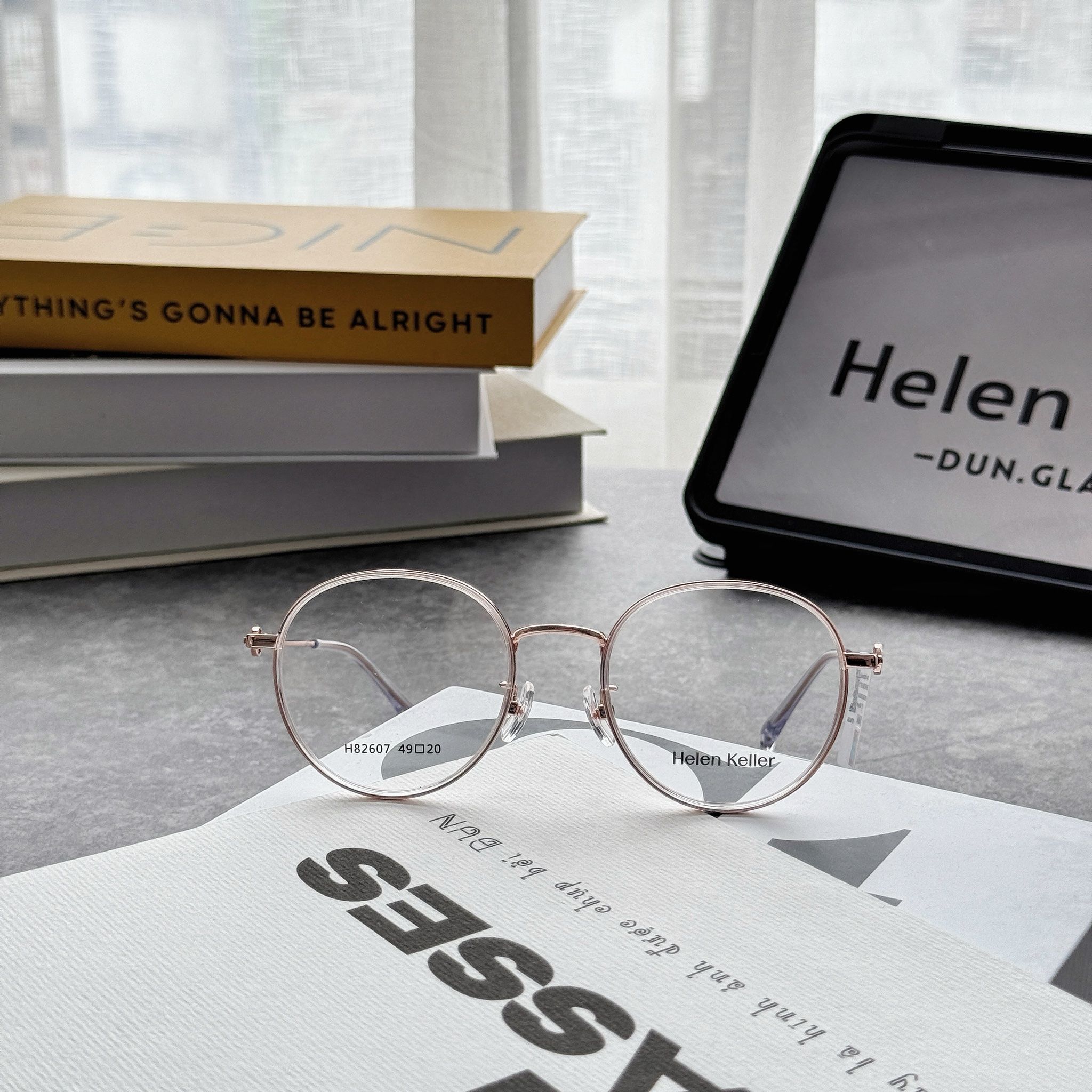 Mắt kính Helen Keller H82607